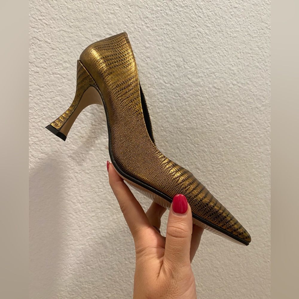 ‘Marian’ Elegant Gold Textured Leather Women's Heels IT41 NWB